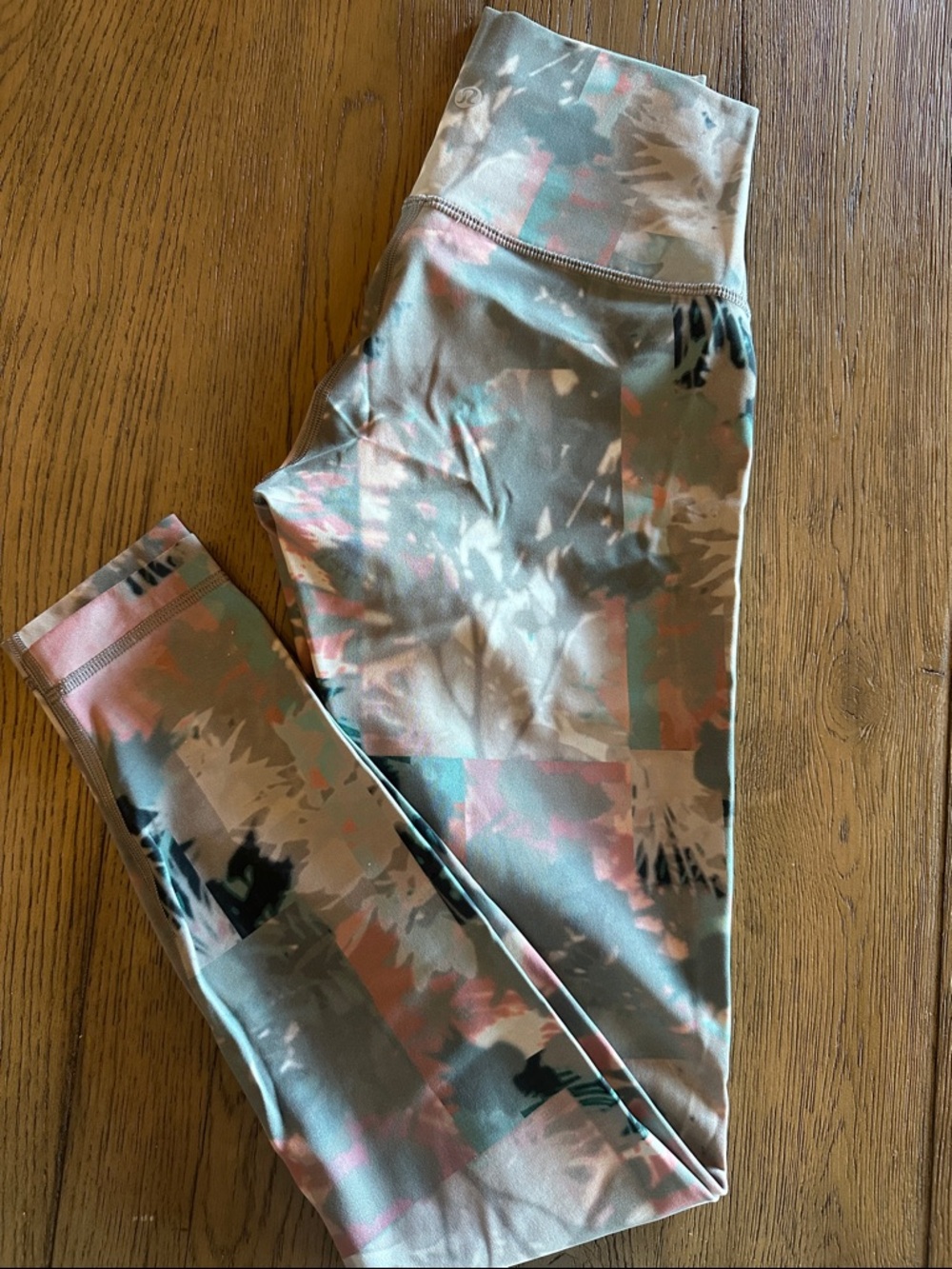 Lululemon High-Waist Performance Leggings in gray, Sage and Pink